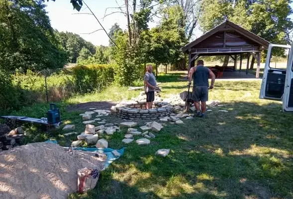 Palenisko w Centawie gotowe – mieszkańcy już wkrótce spotkają się przy ognisku