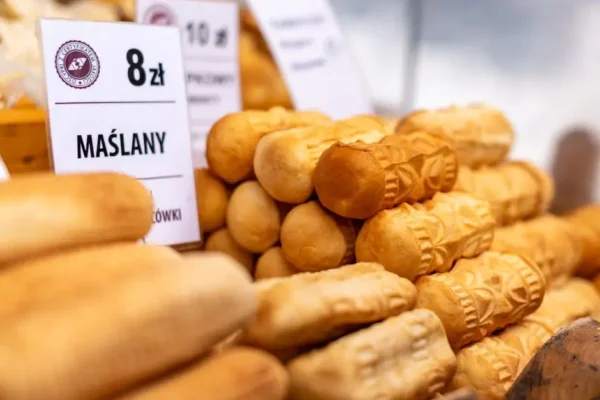 Wizyta ekipy „Pyszne, bo polskie” w Izbicku – kulinarne spotkanie z lokalnymi serami