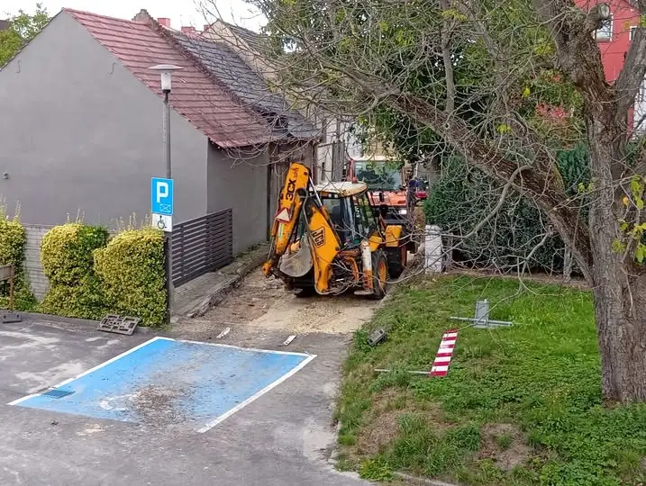Utrudnienia na ul. Strażackiej i Powstańców Śląskich w Leśnicy – remont drogi