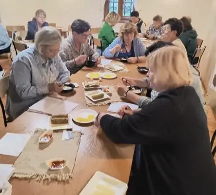 Zabytkowa Chata w Kielczy gościła finał projektu „Smacznie i Zdrowo”