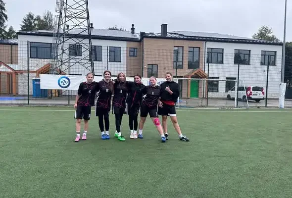 Turniej „Z Orlika na Stadion” w Nowym Targu: dziewczyny z U15 walczyły mimo deszczu