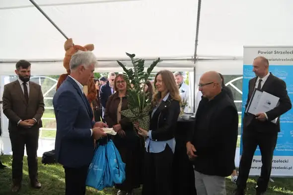 Rodzinny Dom Dziecka otwarty w Strzelcach Opolskich. Ośmioro dzieci znalazło nowy dom