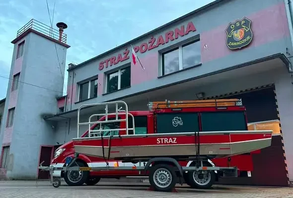 Nowa łódź ratownicza UNIBOOT wzmacnia potencjał OSP Zawadzkie