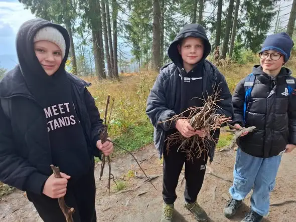 Klasa 5a zdobyła Turbacz – wycieczka pełna wrażeń