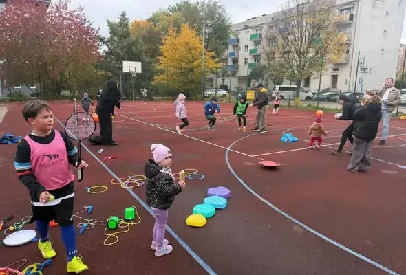 Zawadzkie: sportowa niedziela na Orliku – relacja z „Młodych w Ruchu”