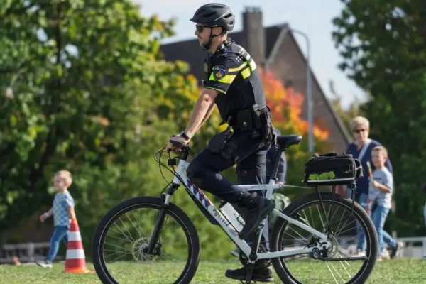 Opolscy policjanci o bezpieczeństwie dzieci i rodziny podczas konferencji w Opolu